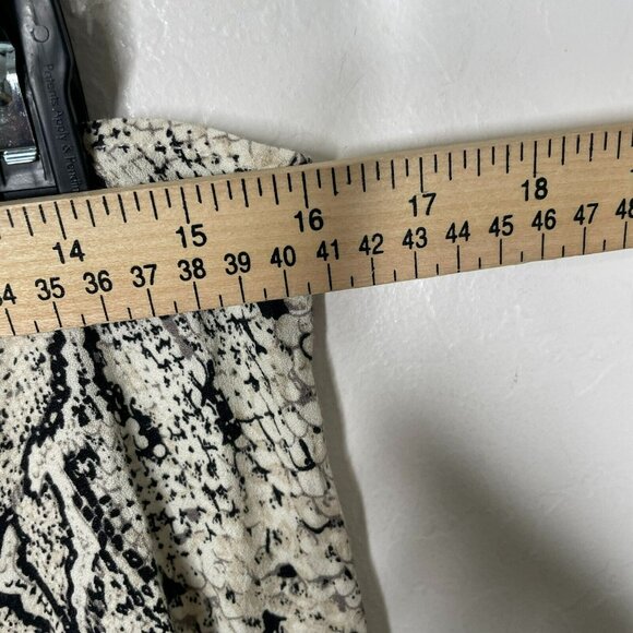 Reformation Black White Snake Print Margot Crepe Mini Skirt - Picture 7 of 8